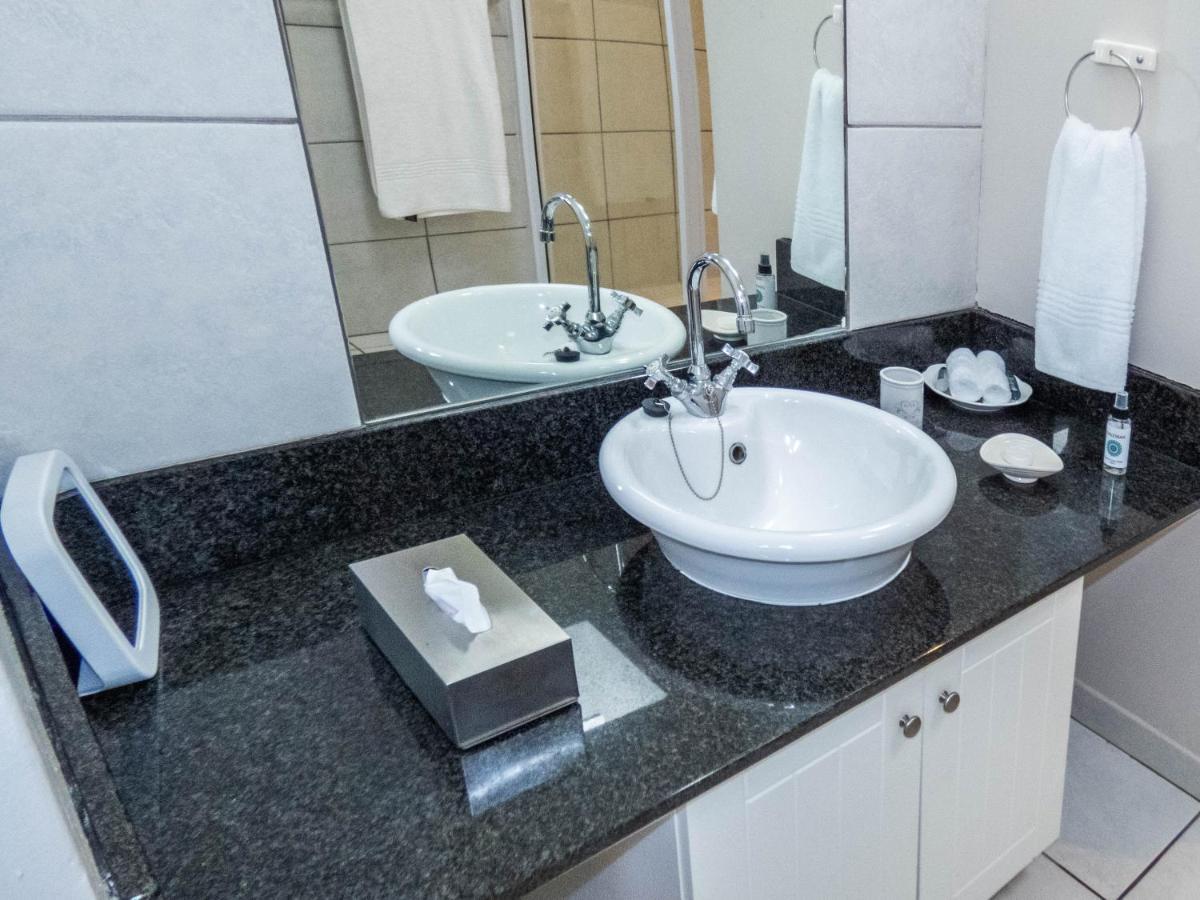 Sheilan House Hotel Port Alfred Ngoại thất bức ảnh